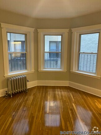 Building Photo - 38 Hemenway St