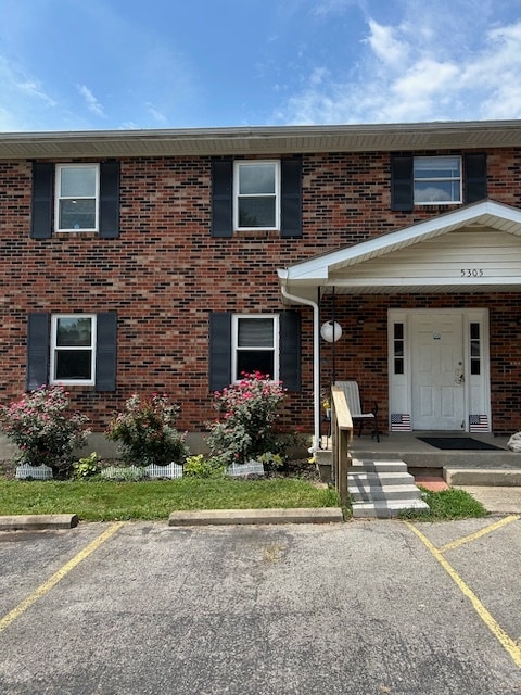 Building Photo - 5305 Hasbrook Dr
