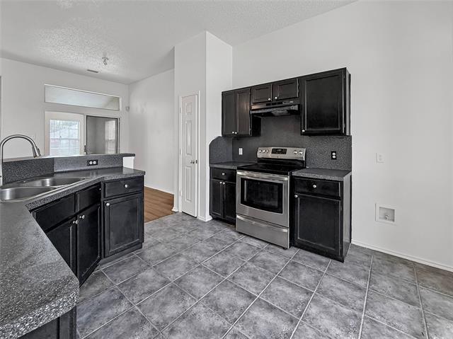 Building Photo - 2708 Crystal Falls Dr