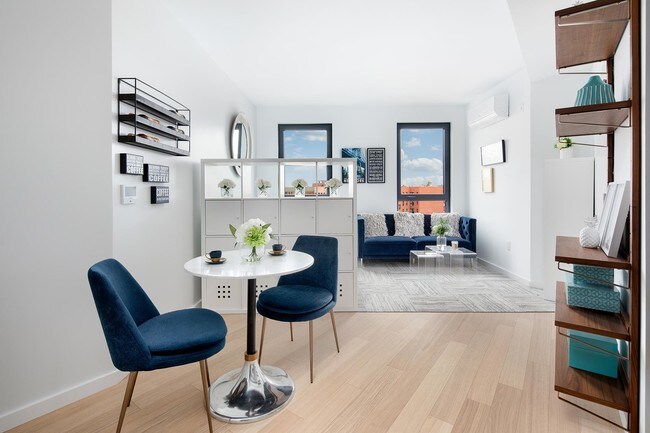 Foto del edificio - 37-46 72nd Street