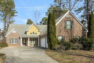 Building Photo - 680 Herring Rd