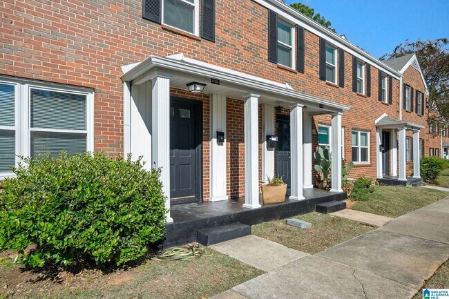 Building Photo - 1710 Valley Ave