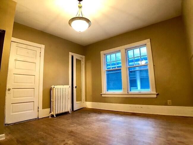 Foto del edificio - 2968 N Prospect Ave