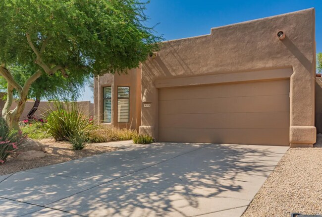 Building Photo - 8324 E Cactus Wren Rd