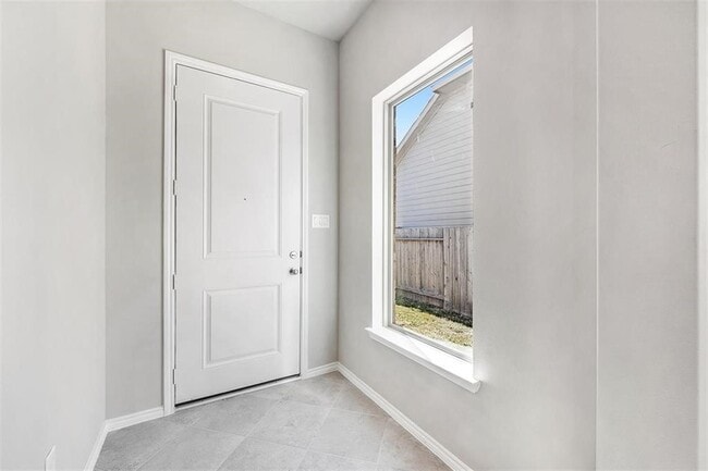 Building Photo - 5018 Mint Orchard Dr