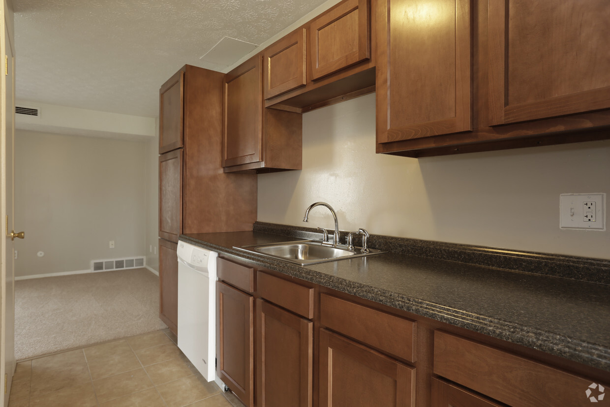 Foto principal - Lakeway Woods Apartments