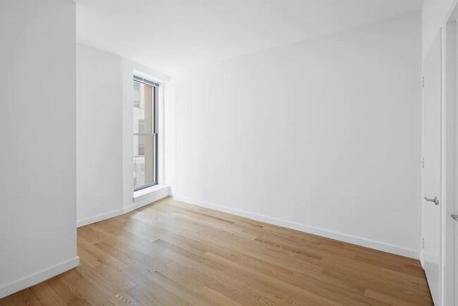Building Photo - 2 bedroom in New York NY 10005