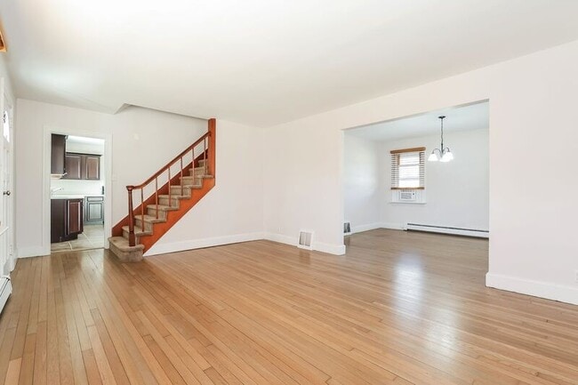 Foto del edificio - 525 Lonely Cottage Rd