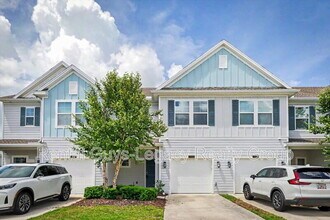 Building Photo - 10323 Alder Creek Ln