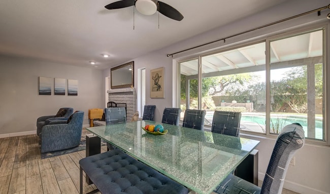 Foto del edificio - 4909 E Waltann Ln