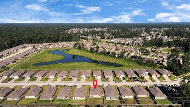 Foto del edificio - 14075 Crystal Cave Ln