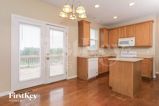 Foto del edificio - 6119 Spring Lake Dr