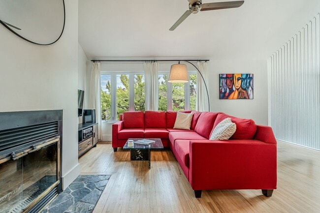 Building Photo - 3645 Rue Charron