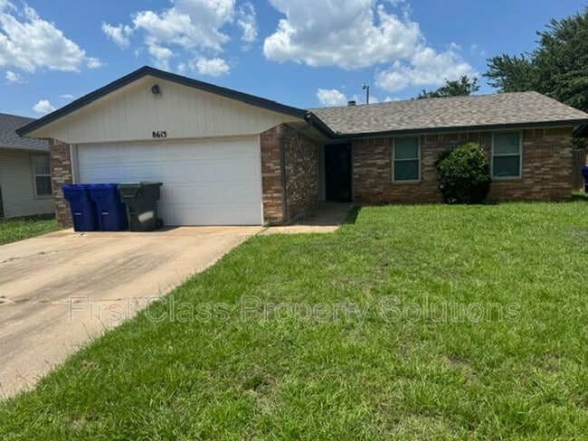 Building Photo - 8613 E Parkridge Dr
