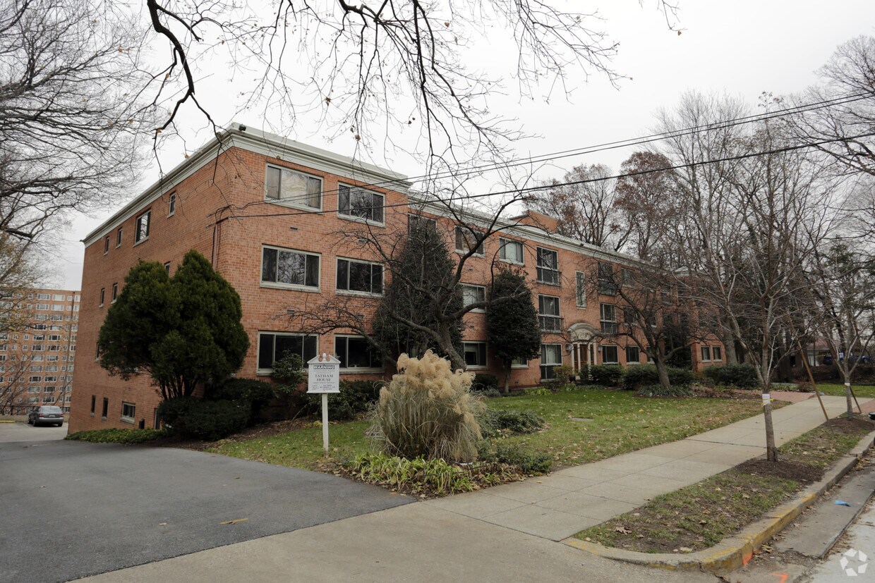 Primary Photo - 2711 Ordway St NW