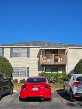 Building Photo - 129 Camphor Cir