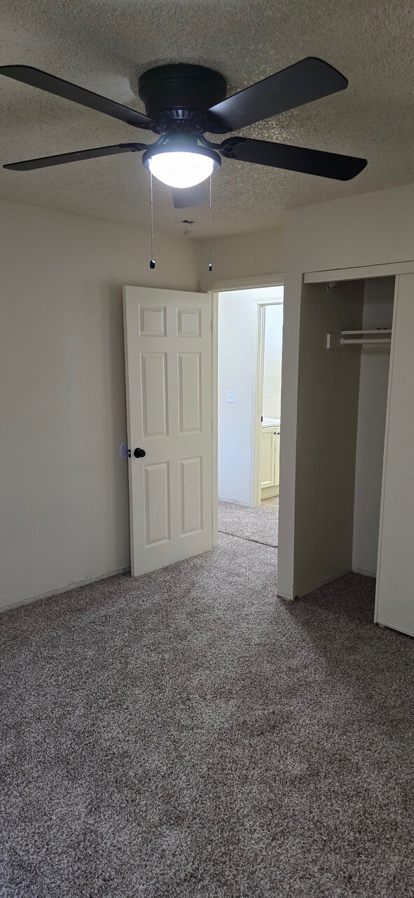 Foto del edificio - 9500-9502 Avalon Blvd