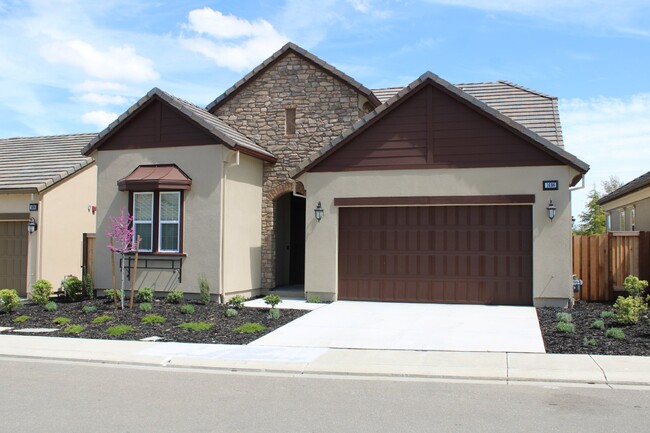 Building Photo - Brand New 2 Bed/2 Bath with Office in 55+ ...