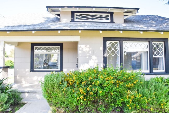 Photo - Grand (384-394) South Apartment