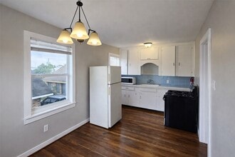 Building Photo - 1621 Wesley St