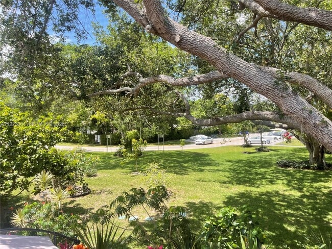 Foto del edificio - 119 Tilford F