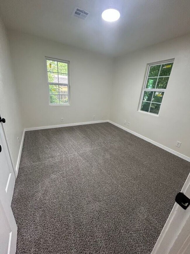 Photo - 3 Bedroom Rent to Own Home Available!