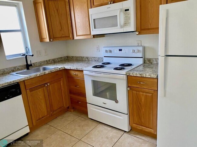 Foto del edificio - 711 SE 15th St