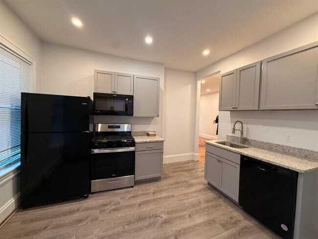 Foto del edificio - 76 Oak St