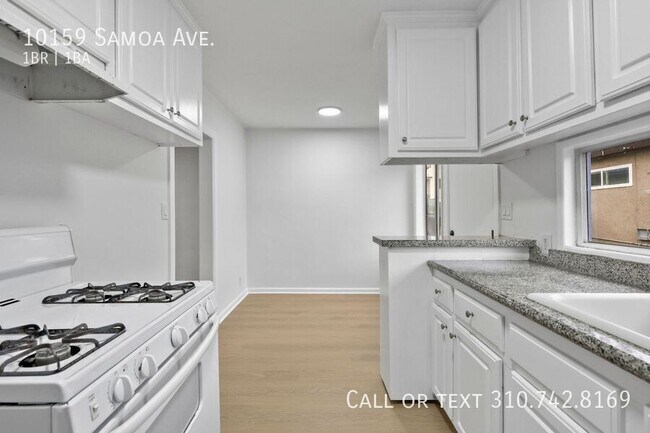 Foto del edificio - 10159 Samoa Ave