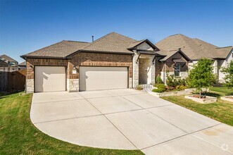 Building Photo - 3808 Sandhill Crane Dr