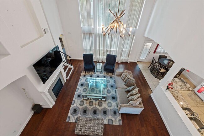 Foto del edificio - 11107 Sherwood Garden Dr