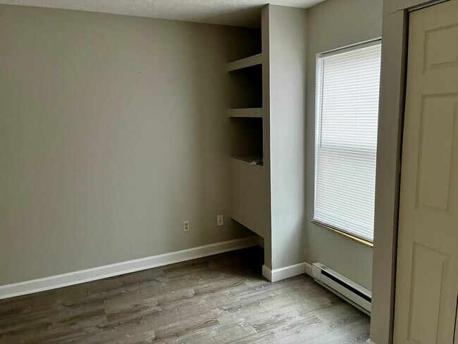 Foto del edificio - 707 Forest Ln