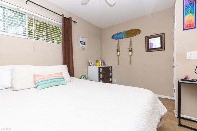 Building Photo - 1 br, 1 bath House - 2684 Mission Blvd