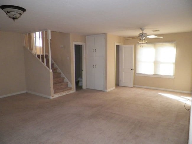 Building Photo - 3 bedroom home in North West Lawton