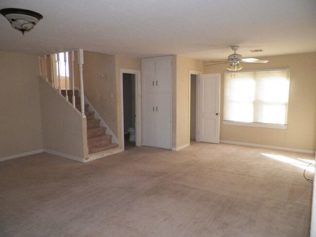 Foto del edificio - 3 bedroom home in North West Lawton