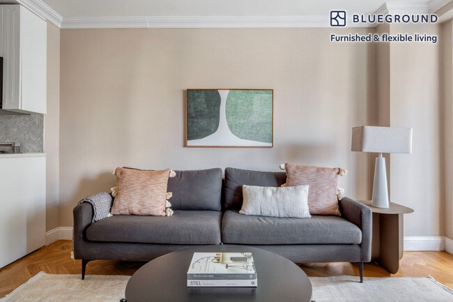 Building Photo - 315 East 86th St