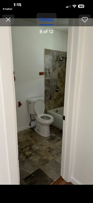 Building Photo - 8619 Bennett Ave