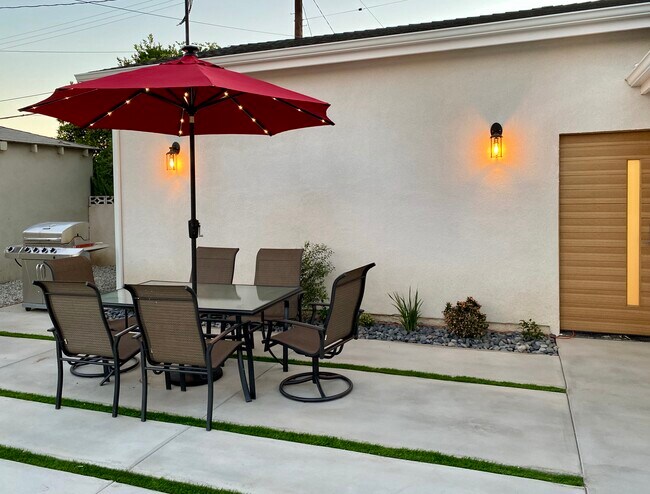 Patio - 5329 Willis Ave