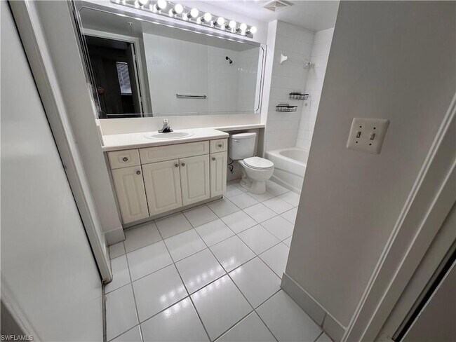 Foto del edificio - 1170 Wildwood Lakes Blvd