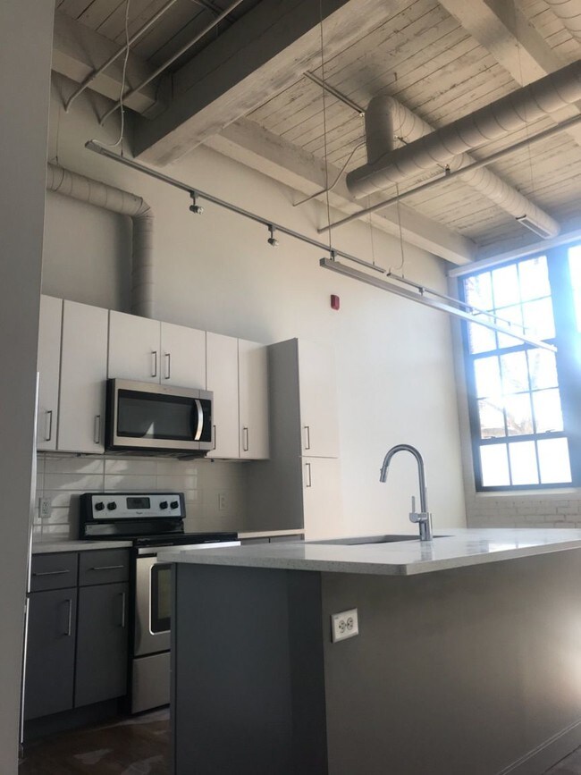 Mueller Lofts Apartments Cleveland, OH