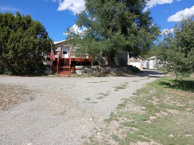 Foto del edificio - 50 Ballenger Ranch Rd