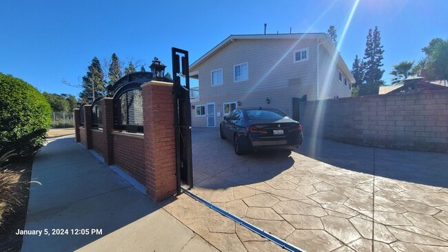 Building Photo - 9771 Paso Robles Ave