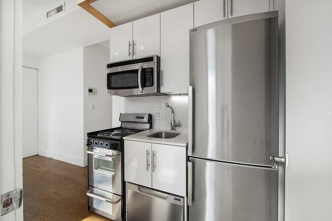 Foto del edificio - 75 Orchard St