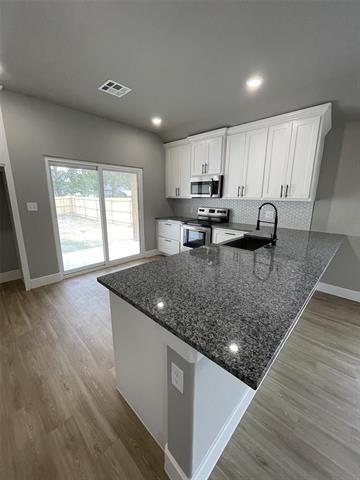 Foto del edificio - 626 W Florence St