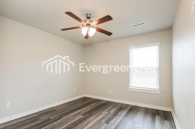 Foto del edificio - 428 N Wyandotte St