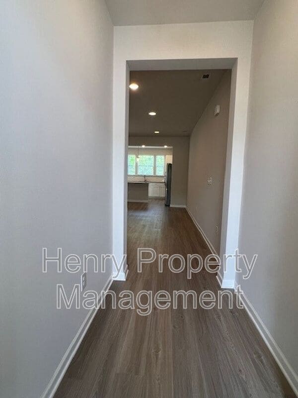 Building Photo - 775 Amarra Dr
