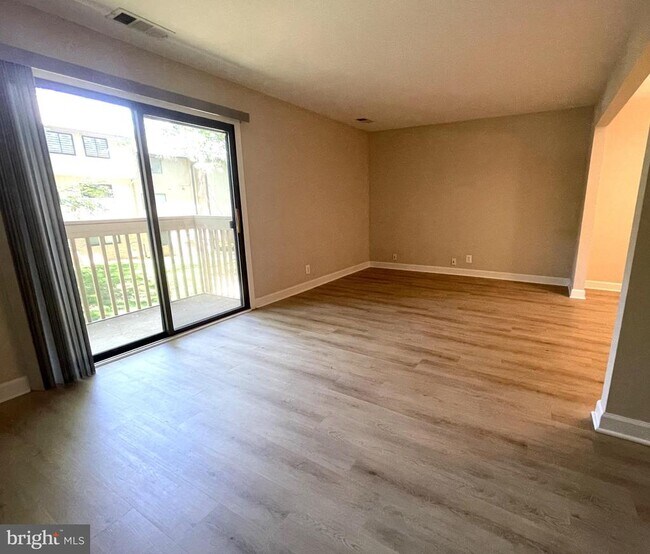 Foto del edificio - 2661 Glengyle Dr