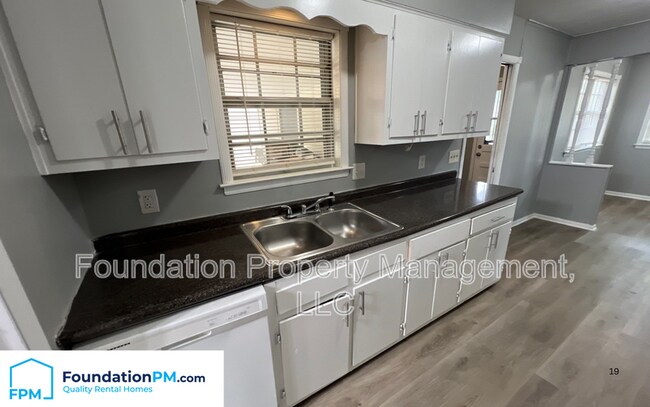Foto del edificio - 3295 E Foxburrow Cir
