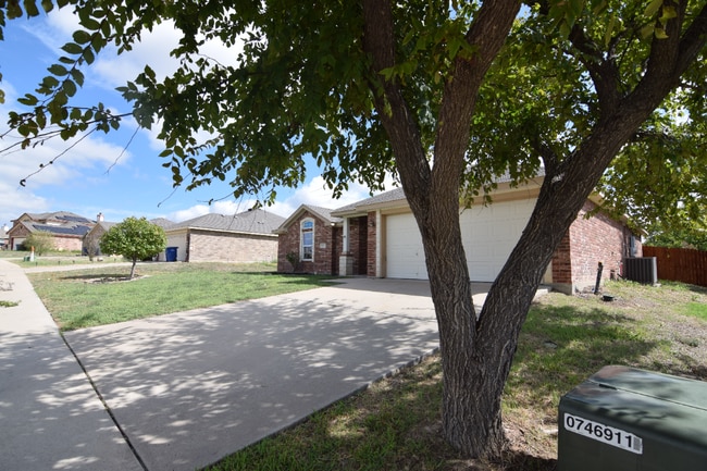Building Photo - 2606 Sunflower Trail