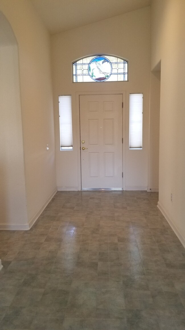 Building Photo - Sun City Roseville 2bd 2ba Home for Rent!